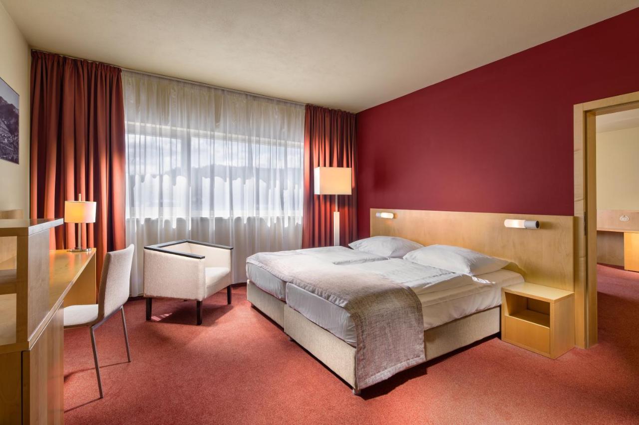 Clarion Congress Hotel 4*